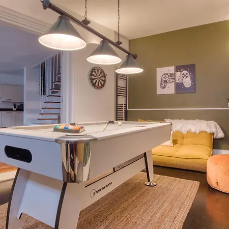 London Holland Park - Games Room & Parking